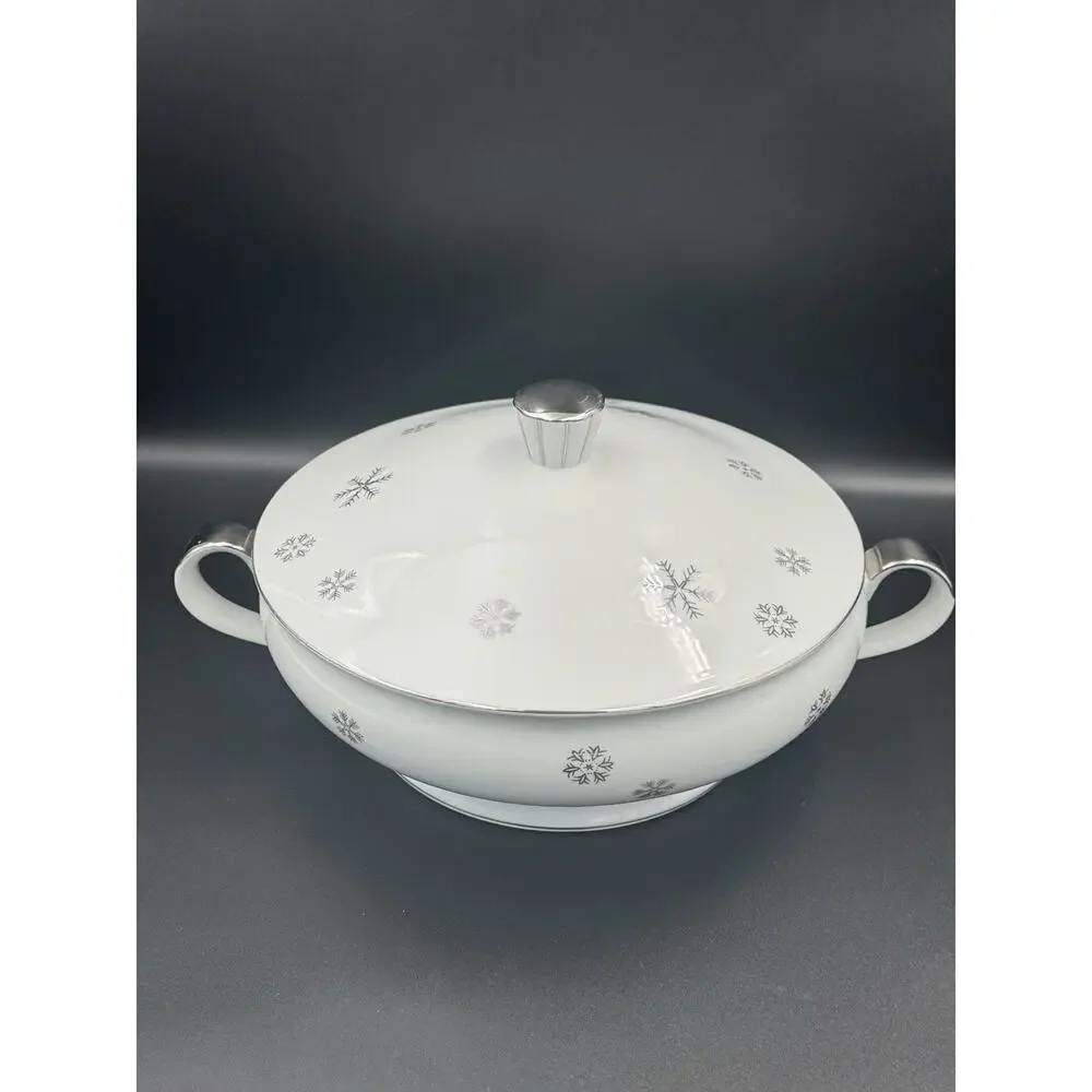 Vintage Seyei Snowy Atomic Snowflake 9” Lidded Veggie Dish MCM